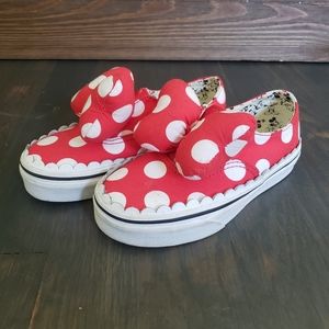 Van's x Disney Minnie Mouse Bow Slip-on Sneakers